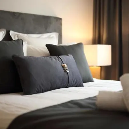 Fivos Luxury Suite-3